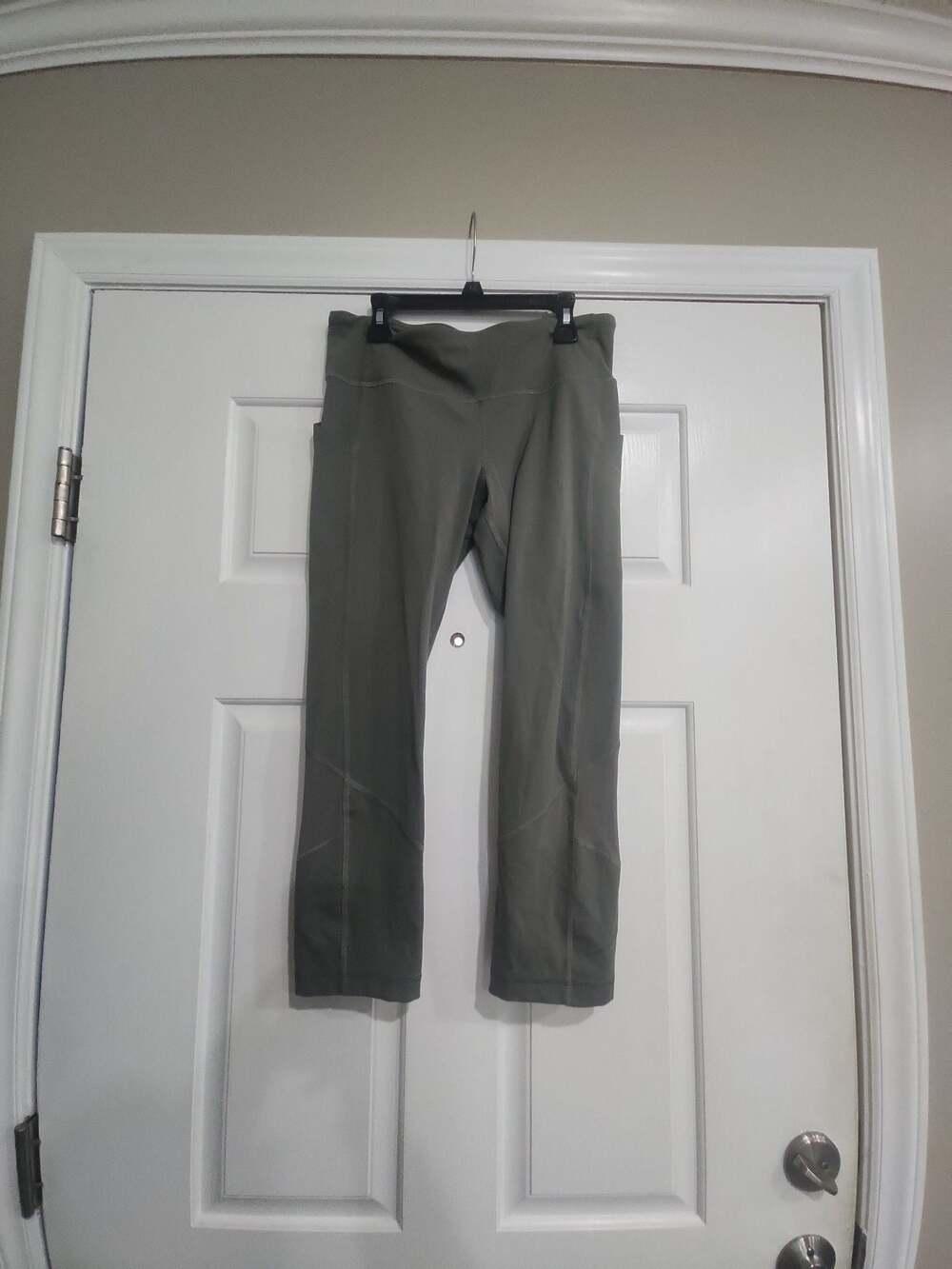 Lululemon Pace Rival High-Rise Crop 22" Olive Green Size 6